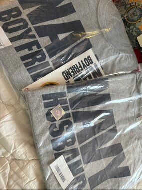 NWT NAVY Husband 2X or NAVY Boyfriend Medium Licensed with stickers